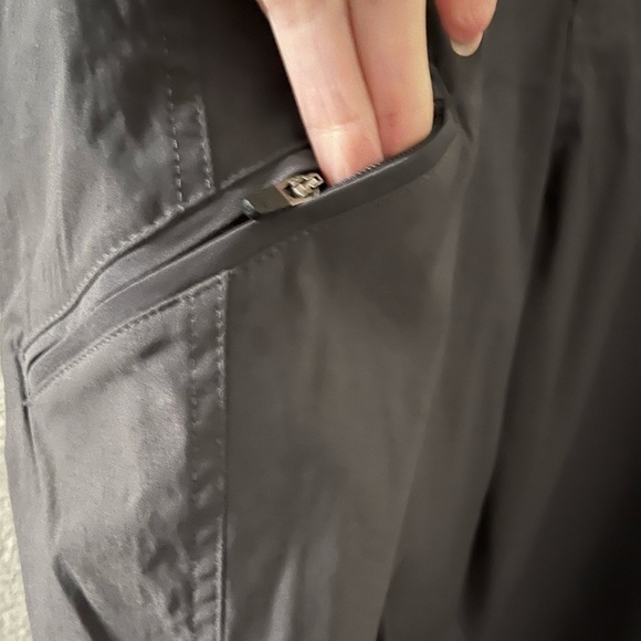 ORVIS New Water Repellant Asphalt Gray Tech Pant 38x30 - Picture 5 of 10